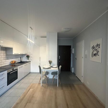 Cosy Apartment Near To The Chopin'S Airport Cybernetyki 2C Warszawa Zewnętrze zdjęcie